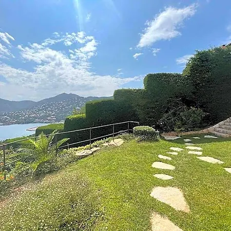 Voisins Palais Bulles