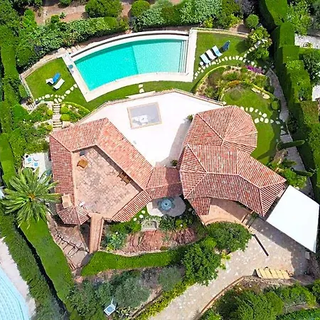 Voisins Palais Bulles Ξενοδοχείο