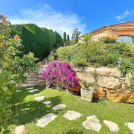 Voisins Palais Bulles * Theoule-sur-Mer