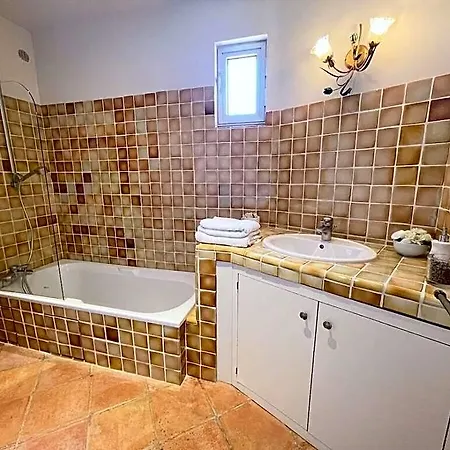 Voisins Palais Bulles Ξενοδοχείο 2*